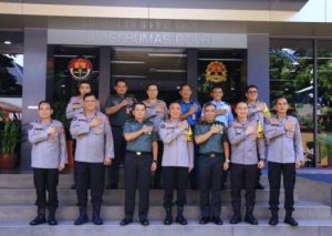 Kunjungan Kapuspen TNI, Diterima langsung oleh Kadiv Humas polri Irjen.pol sandi Nugroho