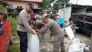 Gelar Kerja Bakti Peduli Kebersihan Lingkungan, 3 Pilar Giat di Kampung Kojan Jakbar