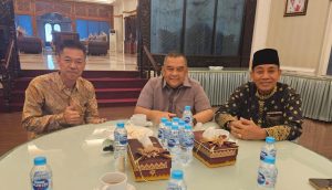 Difasilitasi Gubenur Riau, Dudukkan Permasalahan Bupati Rohil dan Wabup, Tiba-tiba Wabup Batal Hadir