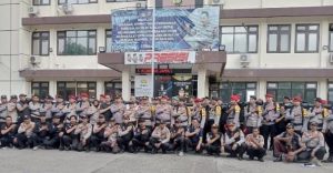 Kapolsek Koja Kompol Muhammad Syahroni Pimpin Apel Operasi Mantap Brata Jaya Pengamanan Pemilu 2024