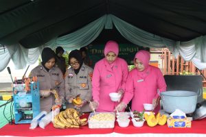 Dapur Takjil Polresta Cirebon Patroli Kamtibmas Sambil Berbagi