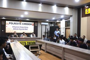 Forkopimda Kabupaten Cirebon Berikan Penyuluhan kepada Kelompok Anak Yang Pernah Terlibat Geng Motor