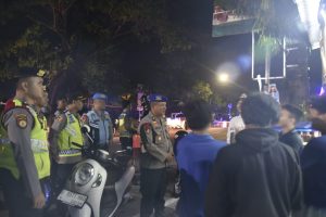 Polresta Cirebon Gelar Patroli Sahur, Jaga Kamtibmas Sambil Bangunkan Warga