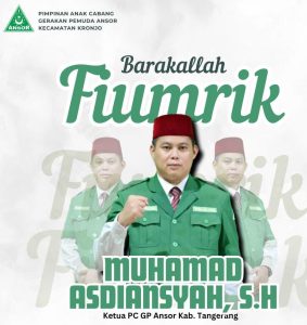 Ucapkan Selamat Ulang Tahun ke 38, Warga Kadu Sambangi Kediaman Kadesnya