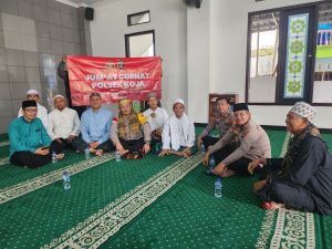 KAPOLSEK KOJA GELAR GIAT JUM’AT CURHAT DALAM RANGKA PROGRAM COOLING SYSTEM