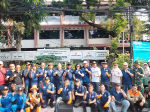 Batalyon Arhanud 6/BAY bersama masyarakat, melaksanakan Karya Bhakti DiKelurahan Tanjung Priuk.