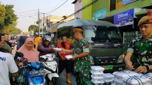 Prajurit Batalyon Arhanud 6/BAY Adakan Giat Jumat Berkah Setiap minggu.