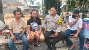 Patroli Dialogis Bhabinkamtibmas Johar Baru Sambangi Ketua Organisasi Kemasyarakatan