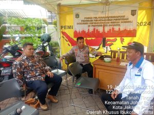 Bhabinkamtibmas Kelurahan Tanah Tinggi Sambang Dialogis Dan Himbauan