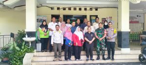 Kunjungan Anggota DPRD Pangkal Pinang Bhabinkamtibmas Dampingi ASN Kelurahan.