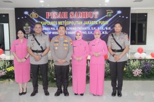 Kapolres Metro Jakarta Pusat Pimpin Sertijab Wakapolrestro Jakpus