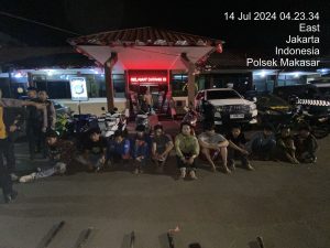 Belasan Pelaku Tawuran yang Mempersenjatai Diri dengan Senapan Angin dan Sajam Diringkus Polisi