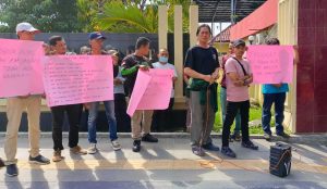 Kami Dan Rekan rekan karyawan dari pagoda mas, Sepakat untuk tidak mendukung apa aja yang sudah dilakukan oleh Hendro (Awen)