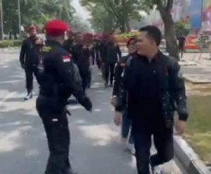 Ketua DPC GRIB Pelalawan terjunkan 500 Anggota dalam peresmian kantor Grib dan Santunan Anak Yatim