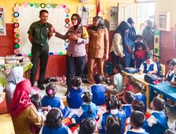 Bersinergi, Aiptu Nilawati Polsek Gandeng Serda Warta Koramil Klangenan Edukasi PSA