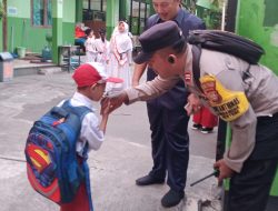 Patroli Pagi Hari Murid SDN 03 Pagi Masuk Sekolah