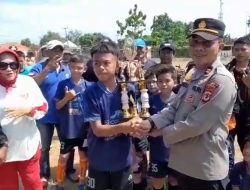 Kapolsek Waled bersama Wakapolsek dan anggota laksanakan monitoring dan Pengamanan kegiatan Peringatan HUT RI Ke-79