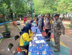 Bhabinkamtibmas Kelurahan Harapan Mulia Menghadiri Kegiatan Pencanangan Pekan Imunisasi Nasional (PIN) Polio 2024