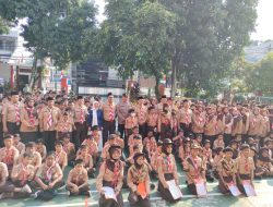 Wakili Kapolsek Senen, Ps. Kanit Binmas Polsek Senen Hadiri Apel Hari Pramuka Tahun 2024