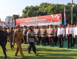 Kapolresta Cirebon Pimpin Apel Gelar Pasukan Operasi Mantap Praja Lodaya 2024