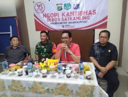 Ngopi Kamtibmas Polsek Johar Baru Bareng Warga di Pos Sekretariat RW 01 Johar Baru