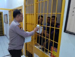 Personil Polsek Kemayoran Melakukan Pengecekan Rutin Terhadap Tahanan