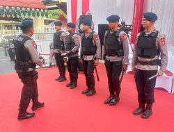 Tim Gegana Brimob PMJ Sterilisasi Lokasi Daftar Pasangan Calon Gubernur Dan Wakil Gubernur Di KPU DKI Jakarta