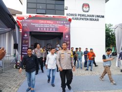 Kunjungi Kantor KPU Kabupaten Bekasi, Kapolres Metro Bekasi Pastikan Pilkada Aman dan Damai