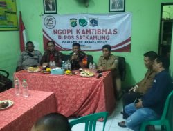 Ngopi Kamtibmas Polsek Johar Baru Bareng Warga di Pos Sekretariat RW 05 Johar Baru