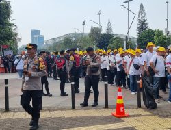 Kapolsek Cempaka Putih Melaksanakan Pengamanan Kegiatan Misa Akbar Di Gelora Bung Karno (GBK)