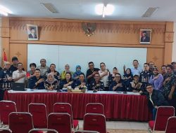 Rapat Koordinasi Penetapan Daftar Pemilih Sementara Hasil Perbaikan Tingkat Kelurahan Rawasari