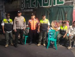 Patroli Strong Points Bhabinkamtibmas Bersama Satpol. PP dan Dishub Pemantauan Antisipasi Gangguan Kamtibmas Tawuran Warga