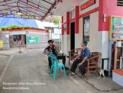 Bhabinkamtibmas Kelurahan Kampung Rawa Sambang Dialogis ke Pos RW 07 Imbauan Kamtibmas Ketua RT