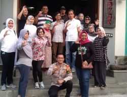 Bhabinkamtibmas Cempaka Putih Timur Hadiri Peremajaan Ketua Rt 04 Rw 05