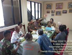 Bhabinkamtibmas Kelurahan Kemayoran Melaksanakan Kegiatan Sambang Dan Patroli Dialogis