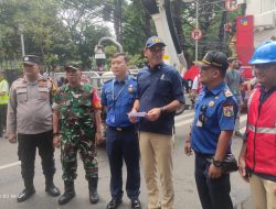 Pengamanan Latihan Evakuasi Keadaan Darurat Dan Pemadam Kebakaran Di Gedung The City Tower