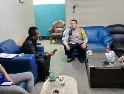 Bhabinkamtibmas Kelurahan Kebon Kosong Melaksanakan Kegiatan Sambang Dan Patroli Dialogis
