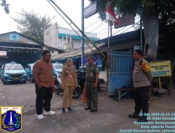 Bhabinkamtibmas Kelurahan Kemayoran melaksanakan kegiatan Sambang dan Patroli Dialogis