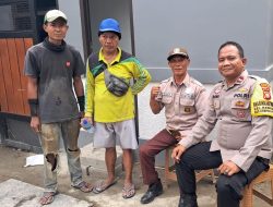 Bhabinkamtibmas Rawasari Sambangi Petugas Keamanan Lingkungan