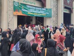 Peringatan Maulid Nabi Muhammad SAW Yayasan Nurul Ibad Lubang Buaya Jakarta di Masjid Agung Attin di hadiri Ribuan Jamaah