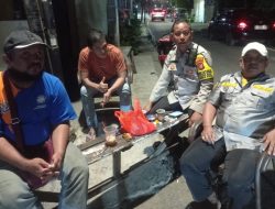 Pilkada Memasuki Tahap Kampanye Bhabinkamtibmas Pasar Baru Sambang POS Sat kamling RW. 05