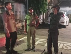Bhabinkamtibmas Kelurahan Kebon Kosong Melaksanakan Kegiatan Sambang Dan Patroli Dialogis