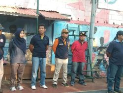 Bhabinkamtibmas Kelurahan Harapan Mulia Melaksanakan Kegiatan Grebek Lumpur