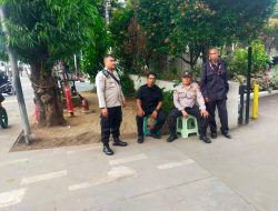 Bhabinkamtibas Kramat Bersama Kapolsubsektor Pasar Gaplok Sambangi Hotel Rivoli Cegah Kriminalitas dan Jaga Kamtibmas