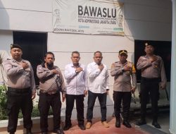 Kapolsek Pademangan Tinjau Kesiapan Pengamanan di Kantor Bawaslu Kota Administrasi Jakarta Utara