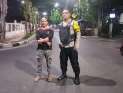 Sambang Pos Kamling Bhabinkamtibmas Sampaikan Imbauan Kamtibmas Petugas Satkamling Untuk Tingkatkan Kewaspadaan