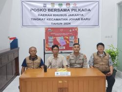 Pengamanan Gudang Logistik Pilkada Malam Hari, Kanit Intelkam Bersama Anggota Samapta Dan FKDM.