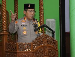 Sholat Subuh Berjamaah Kapolres Metro Jakut di Wilayah Cilincing Masjid Jami’ Al – Falaah