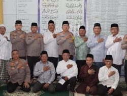 Kapolres Metro Jakut Silahturahmi ke Kediaman KH. Abi Ichwaludin Selaku Bendahara MUI Provinsi DKI Jakarta