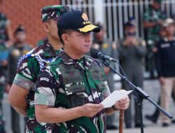 Panglima TNI Beri Penghargaan Kepada 24 Personel TNI Satgas Penanggulangan Bencana Alam Di Filipina